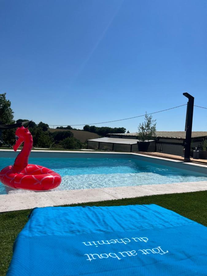 Hotel Tout Au Bout Du Chemin Réquista Esterno foto