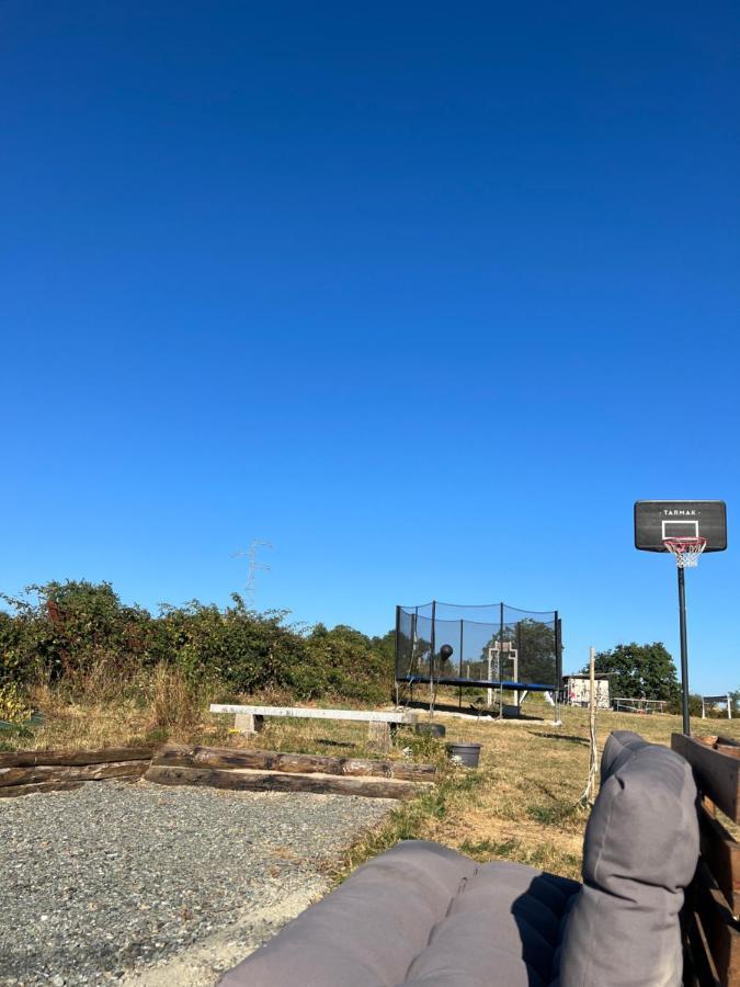 Hotel Tout Au Bout Du Chemin Réquista Esterno foto