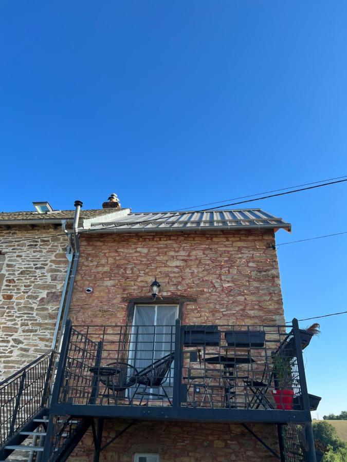 Hotel Tout Au Bout Du Chemin Réquista Esterno foto